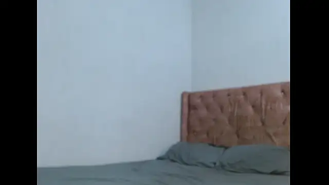 Alexx and Valentinoo online show from November 18, 12:33 am