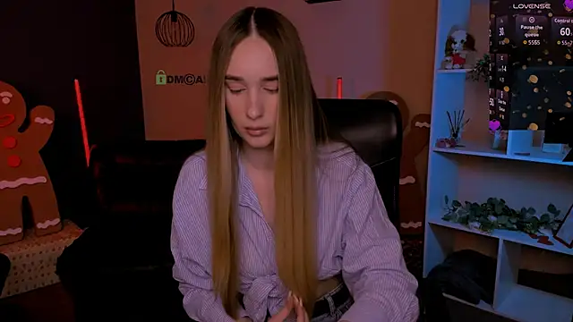  kellykitten  online show from December 18, 10:09 am