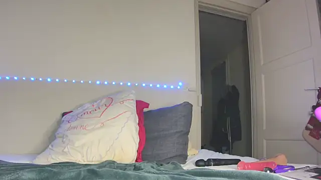 Tini squirt online show from December 16, 10:59 pm