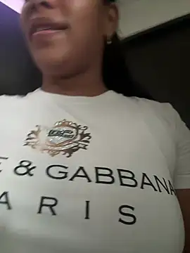 ArielleMillerr- online show from April 6, 6:42 pm