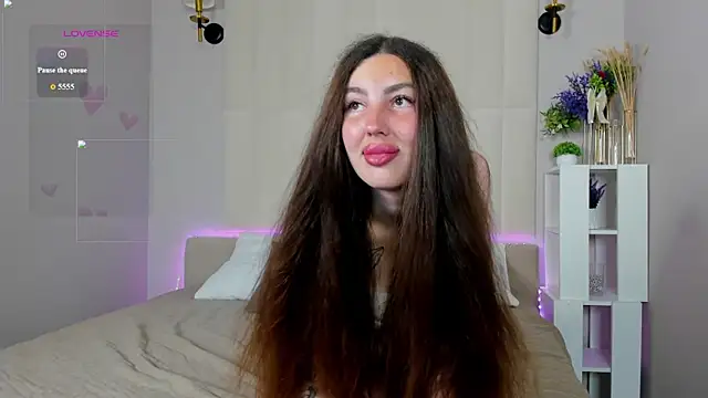 LiraRevery online show from July 12, 12:00 am