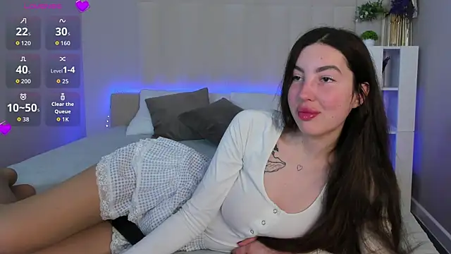 LiraRevery online show from April 13, 11:05 pm