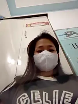 PamPii2x online show from April 9, 1:49 pm