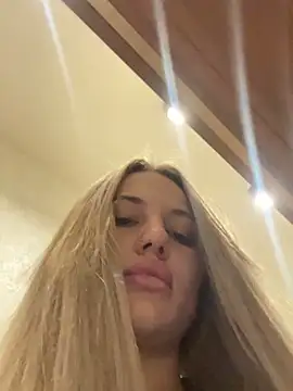 Chloe GraceeX online show from February 2, 9:03 pm