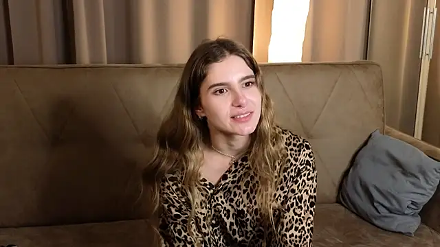 RozanneJordan online show from November 25, 3:25 pm