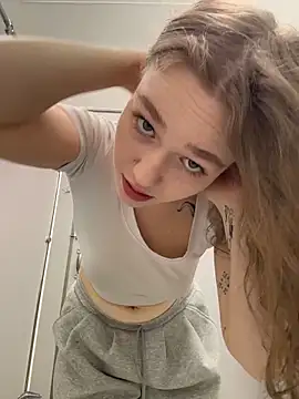 RussianWoman online show from March 25, 3:34 am