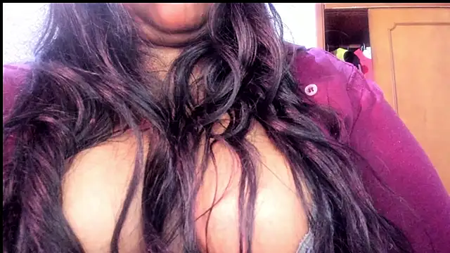 ebonycamelia online show from March 23, 3:01 am