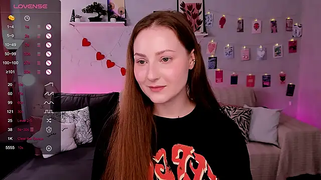 velvet cherry  online show from April 25, 9:12 am