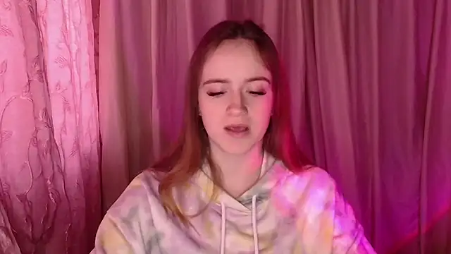 Illa May online show from January 14, 10:20 am