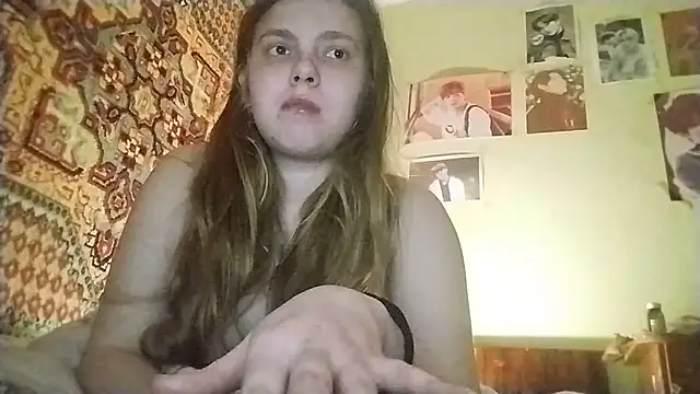 KikiBang online show from March 5, 6:37 pm