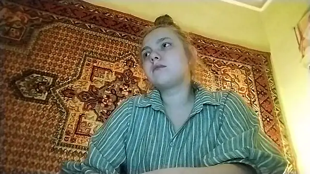 KikiBang online show from April 8, 7:05 pm