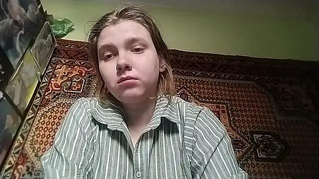 KikiBang online show from March 28, 11:10 am