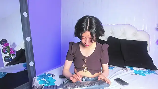 CoralAndOcean  online show from December 20, 5:50 pm