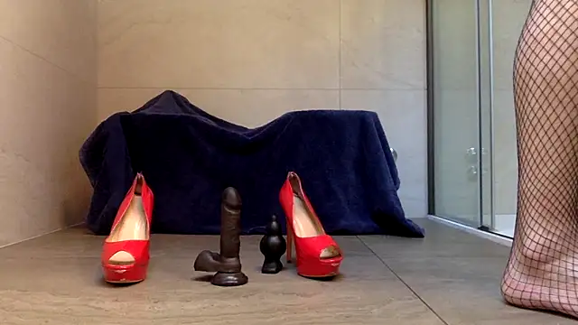 AsiaSlavePantyhosed online show from February 17, 2:38 pm