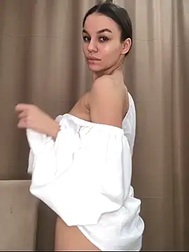 Tiffany Sweetie online show from March 2, 12:45 pm