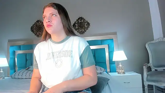 LiiaVelvet online show from December 18, 4:34 pm