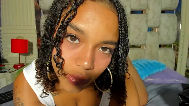 NayaScarlet online show from April 14, 10:21 pm