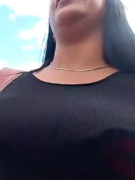 Layla-daring online show from May 30, 7:54 pm