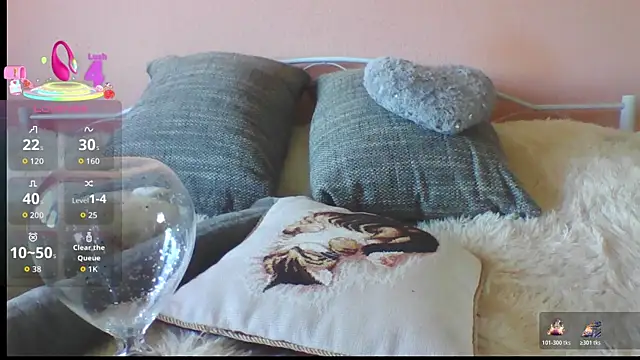 LisaHoneyLisa online show from April 25, 8:06 am