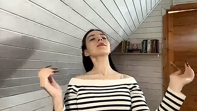 KiyokoEeds online show from November 21, 7:10 am