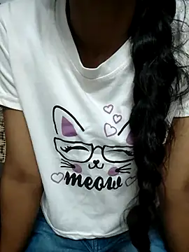 Roja   online show from November 28, 1:03 pm