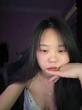 Kiee-lee online show from May 14, 4:57 pm