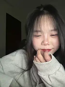 Kiee-lee online show from February 26, 2:49 pm