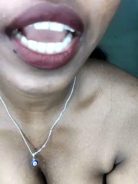 Simran 0011 online show from April 15, 3:12 pm