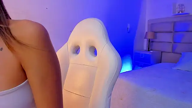 RenataMason online show from December 16, 1:39 pm