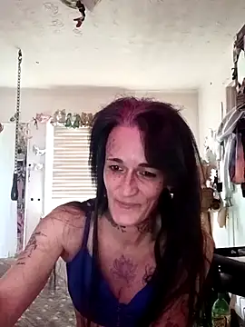 chaoticluvbug online show from March 10, 2:32 pm