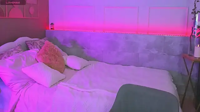 MarquiseMuse online show from February 24, 6:12 am