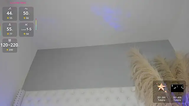 lunaa hart online show from March 5, 4:08 am