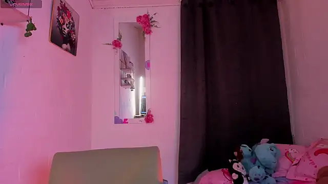 Cristal dark online show from March 2, 11:43 pm