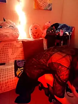 LaylaLucis online show from February 15, 1:19 am