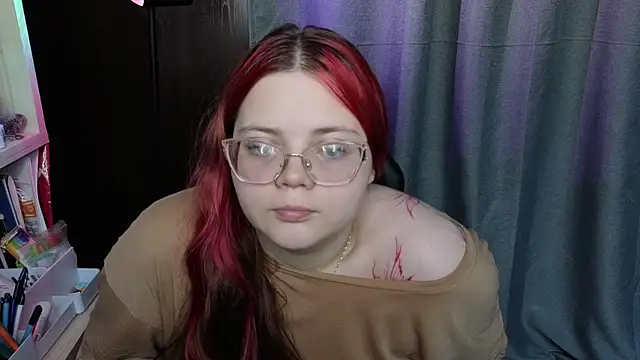 KellyFiery online show from June 14, 1:55 pm