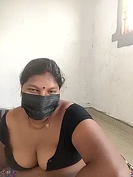 Desicouple1706 online show from December 17, 7:01 am