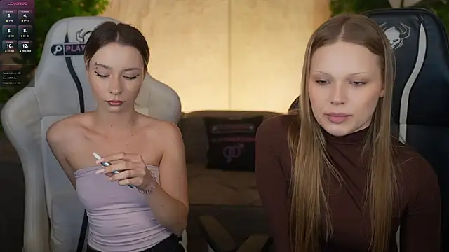 Charlotte Dreams online show from March 18, 3:39 pm