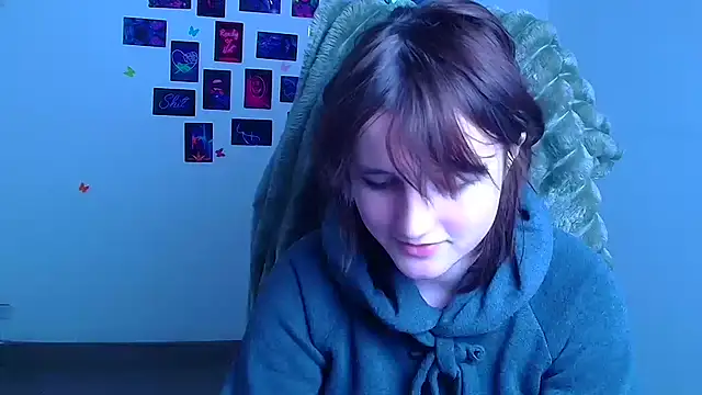 Alice Wonderme online show from February 10, 7:55 am