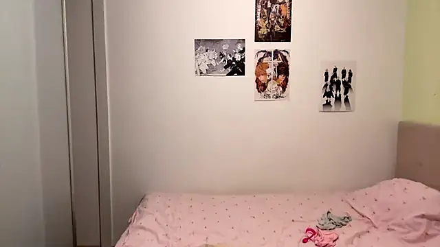 ElfriedaZwack online show from April 19, 6:10 pm