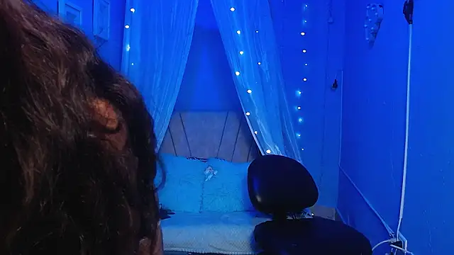 madisson 768 online show from April 16, 8:19 pm