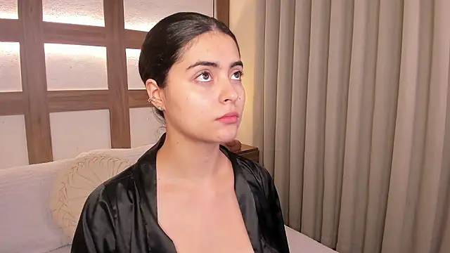 SarhaVega online show from February 6, 1:36 pm