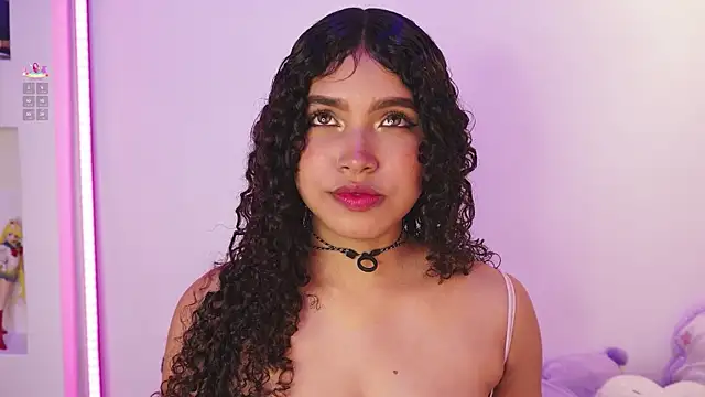 EloiseSweetxx online show from April 10, 1:06 pm