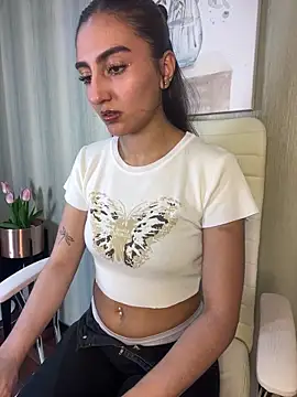 ZoeJohnson Pink online show from February 12, 9:27 pm