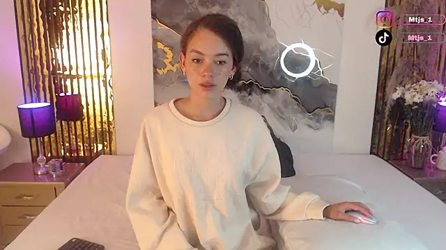 MiticaBrennet  online show from February 28, 6:24 am