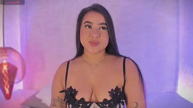 alejandrarojas  online show from December 5, 12:50 pm