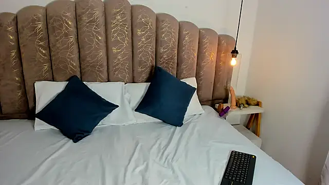 Ambar85 online show from November 28, 3:09 am