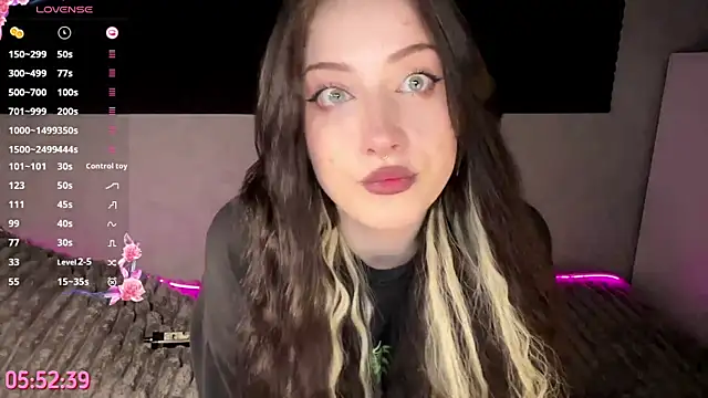 Meowluly online show from April 5, 9:25 pm