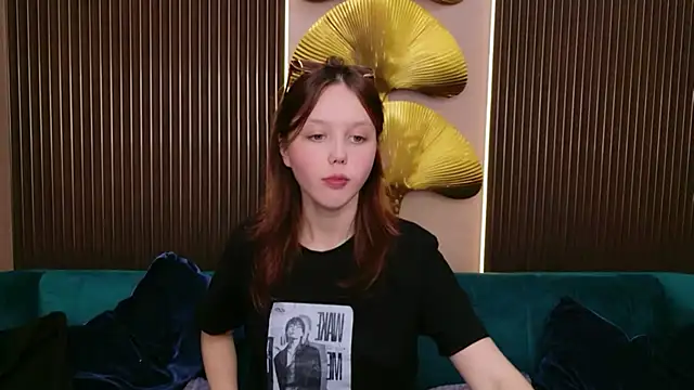 Samantha Martines online show from February 13, 8:32 pm