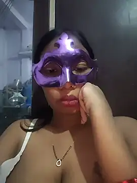 aarti03fb online show from April 5, 6:40 pm