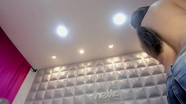 sol-angel online show from March 3, 4:35 pm